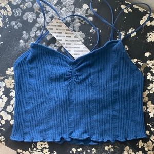 NWT - Urban Outfitters - XS crop top
